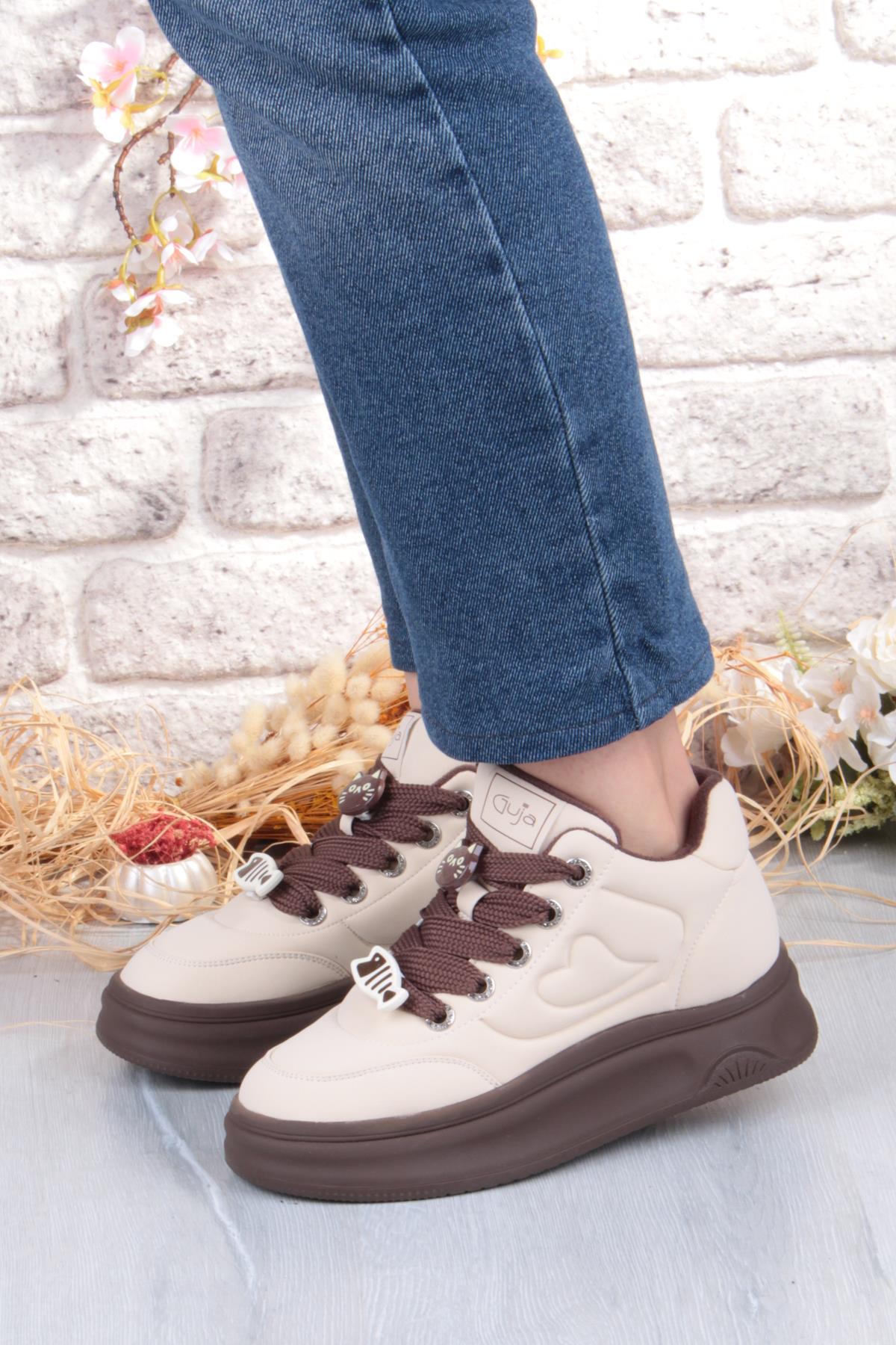 Getto Emoji Süs Detaylı Rahat Hafif Kalın Taban Kadın Sneaker Ayakkabı - Görsel 3