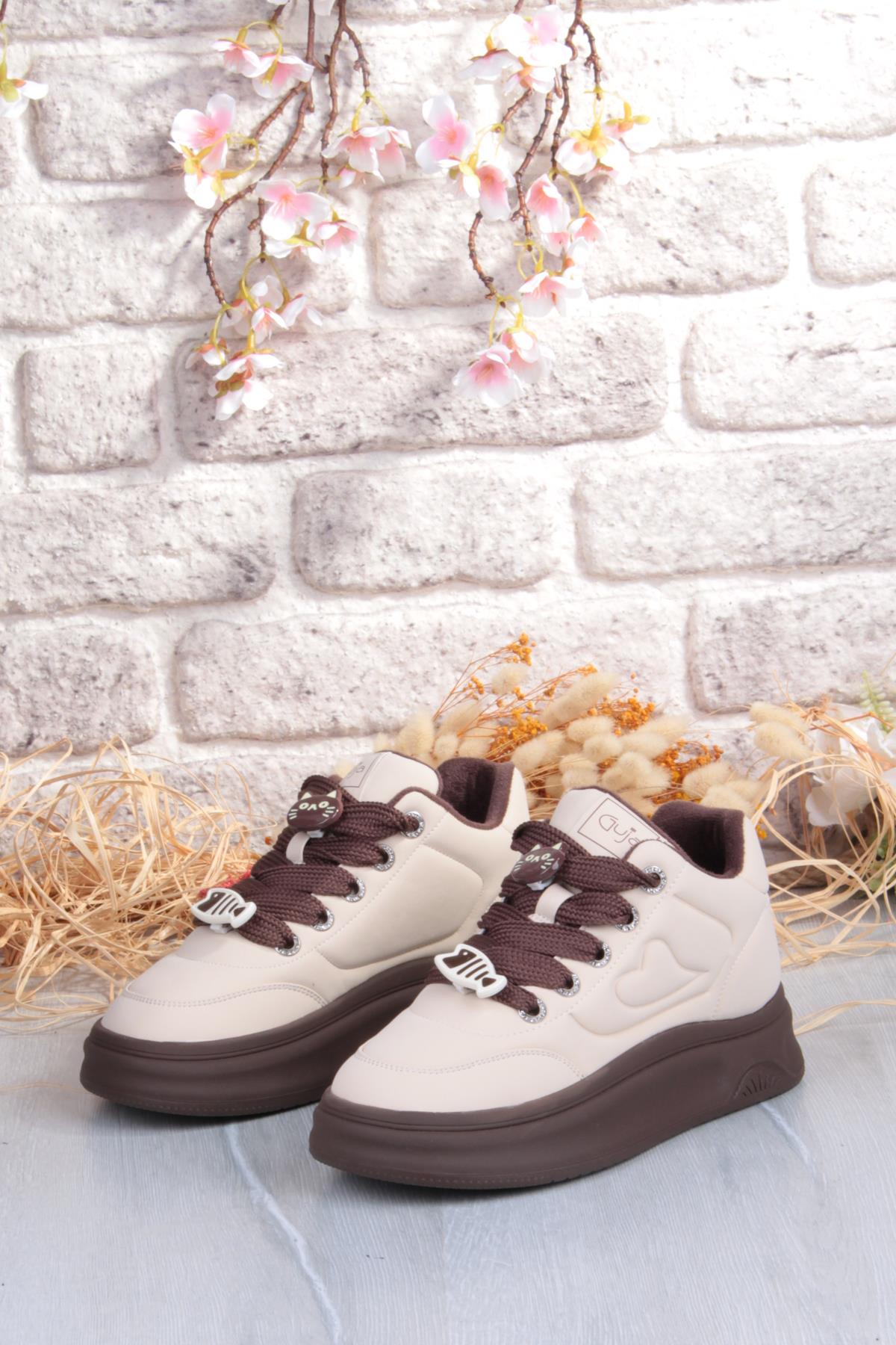 Getto Emoji Süs Detaylı Rahat Hafif Kalın Taban Kadın Sneaker Ayakkabı - Görsel 7