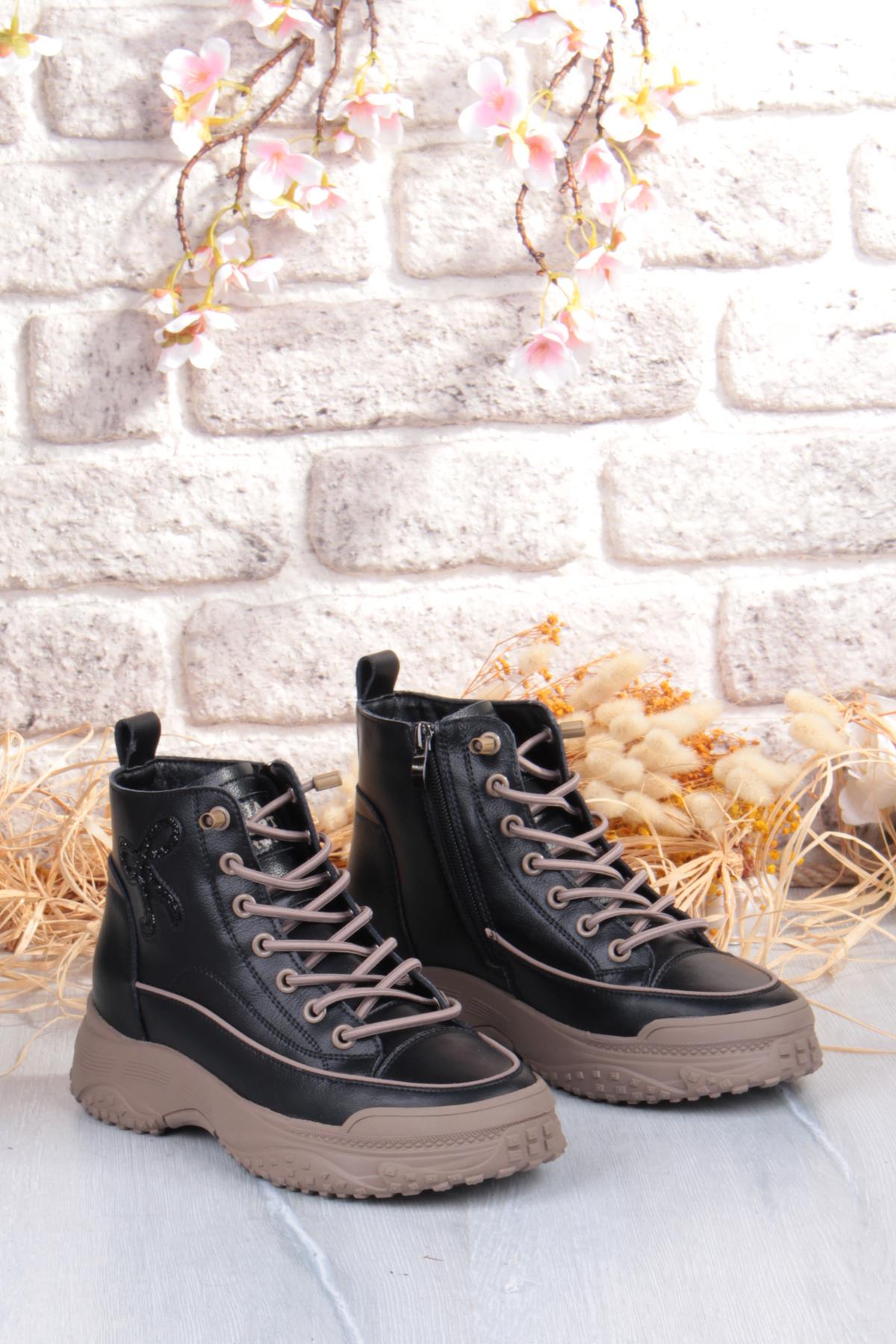 Alexis Rahat Esnek Lastik Bağçıklı Fermuarlı Kadın Bot - Görsel 6