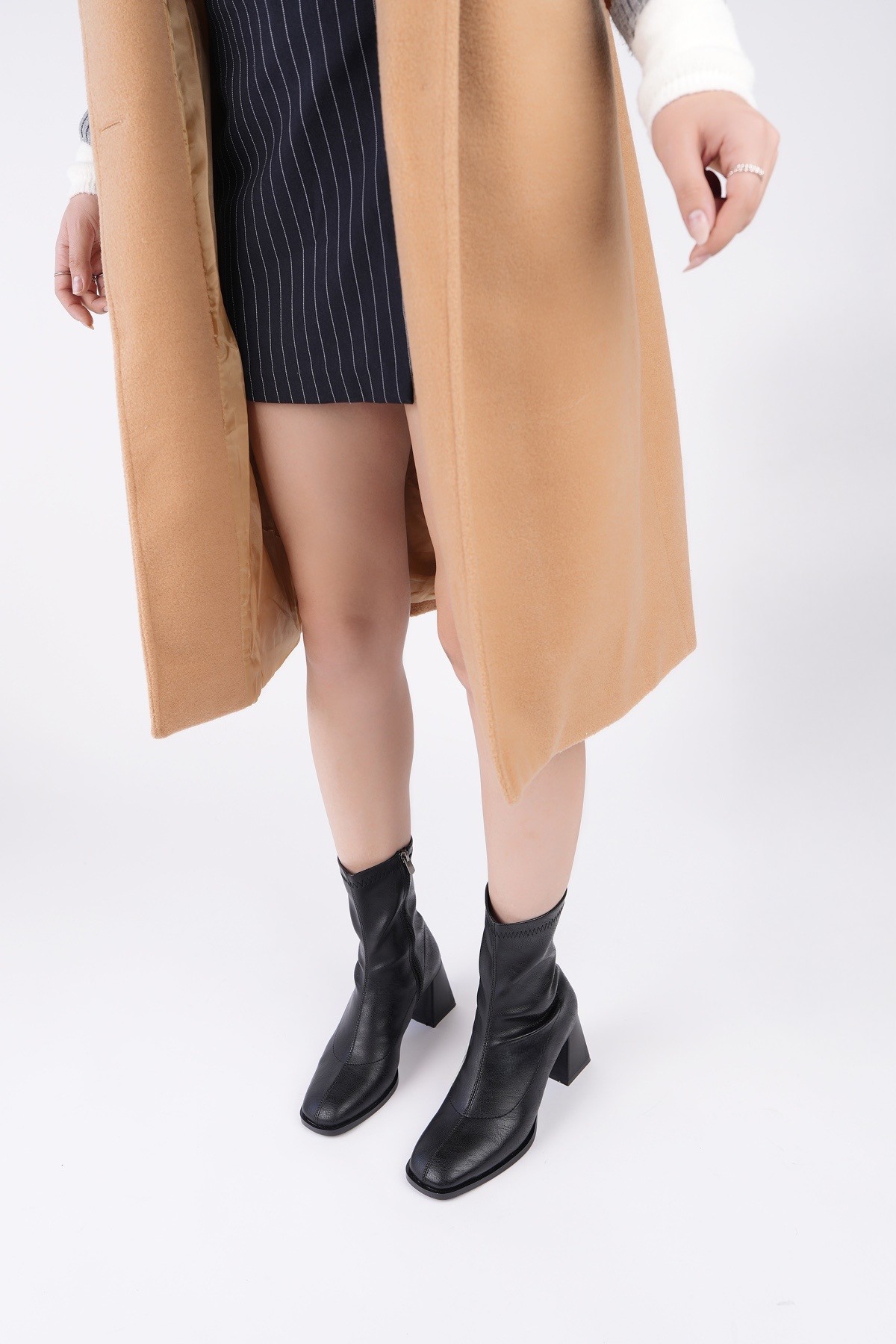 STORM Garantili Küt Burun Arkadan Fermuarlı Kadın Topuklu Bot - Görsel 4