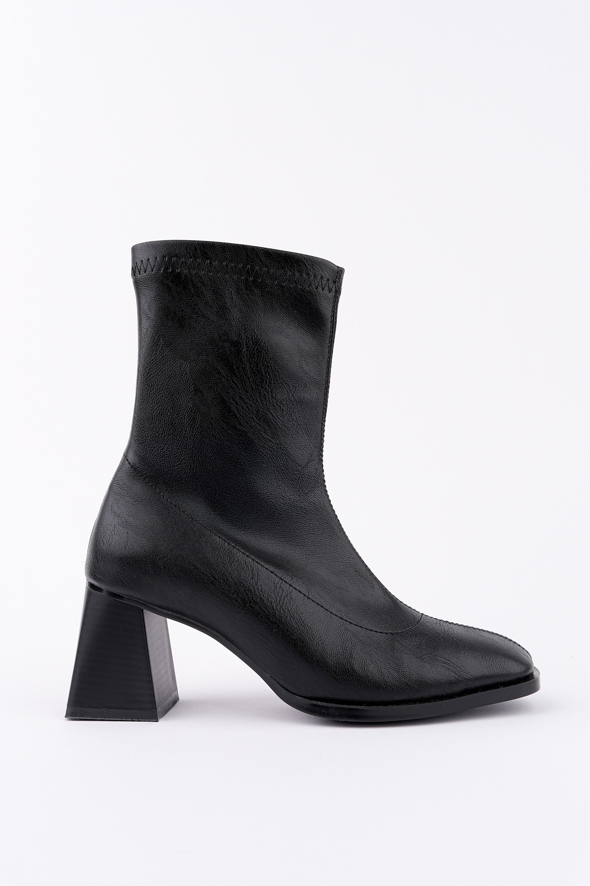 STORM Garantili Küt Burun Arkadan Fermuarlı Kadın Topuklu Bot - Görsel 6