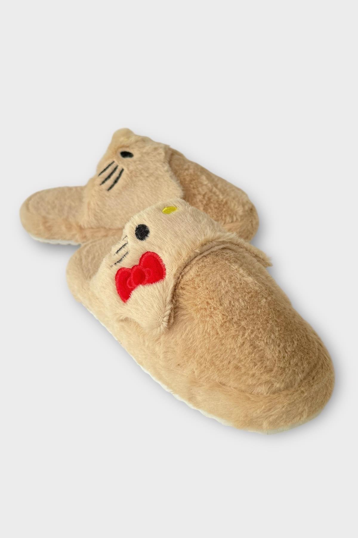 Kışlık Kadın HelloKitty Figürlü Kaydırmaz Taban Ev Ayakkabısı Panduf KAHVERENGİ - Görsel 4