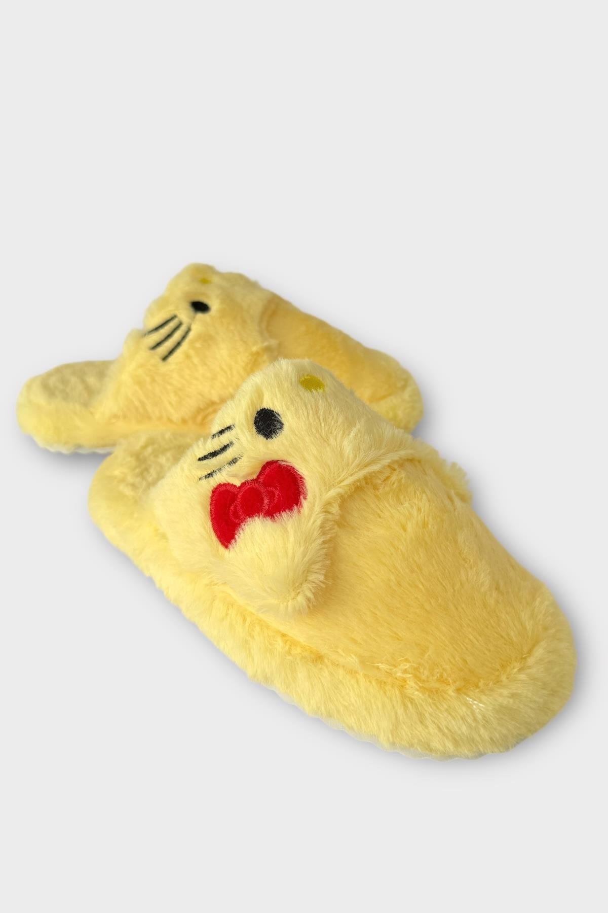 Kışlık Kadın HelloKitty Figürlü Kaydırmaz Taban Ev Ayakkabısı Panduf SARI - Görsel 3