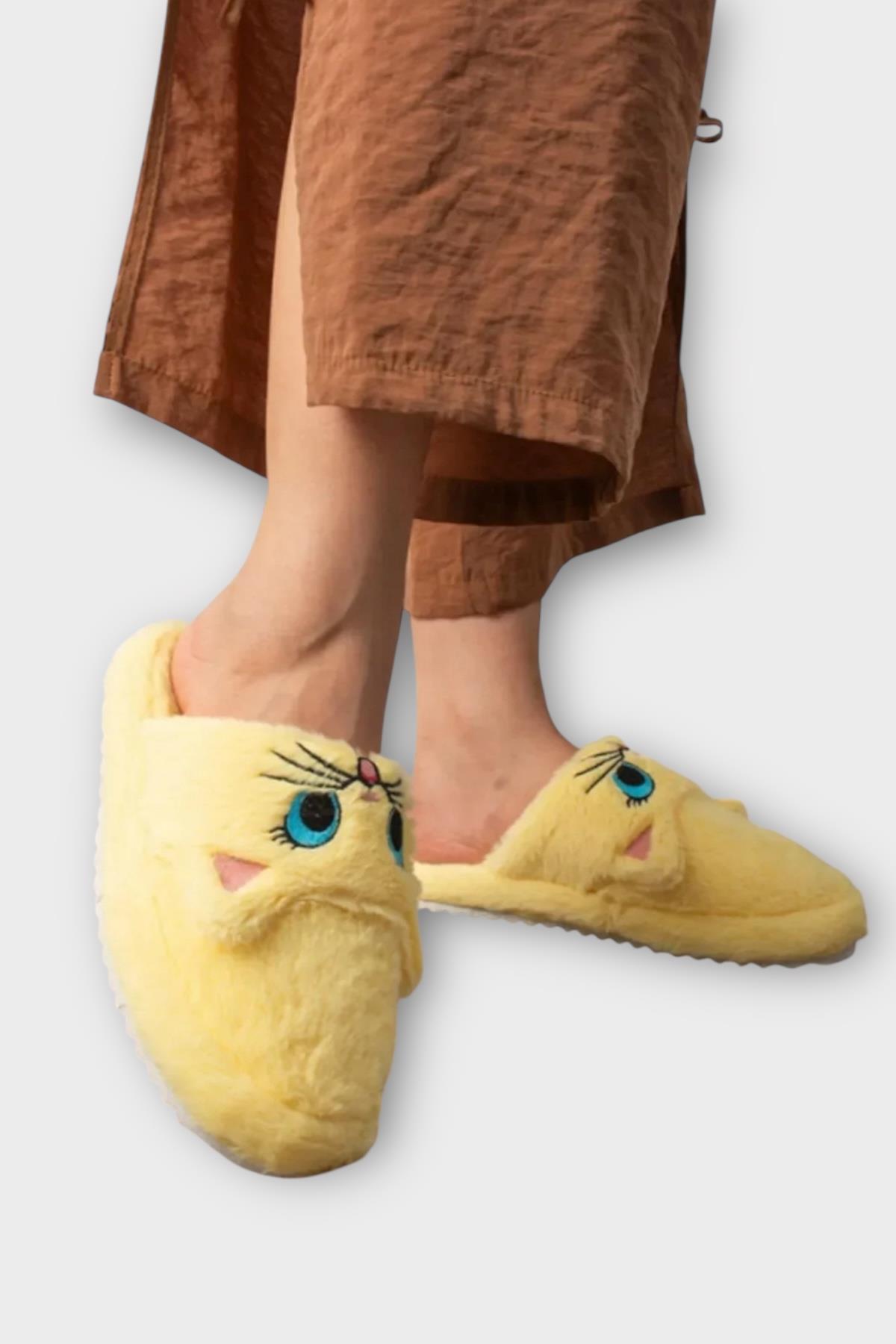 Kadın Kışlık Kedi Figürlü Kaydırmaz Taban Ev Terliği Panduf SARI - Görsel 8