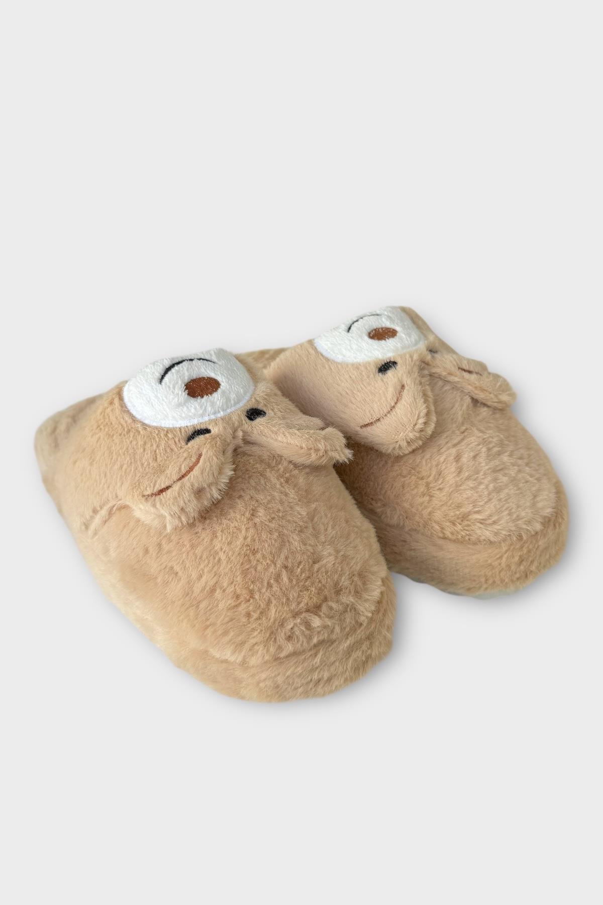 Kadın Kışlık Sevimli Panda Figürlü Kaydırmaz Taban Ev Terliği Panduf KAHVERENGİ - Görsel 3