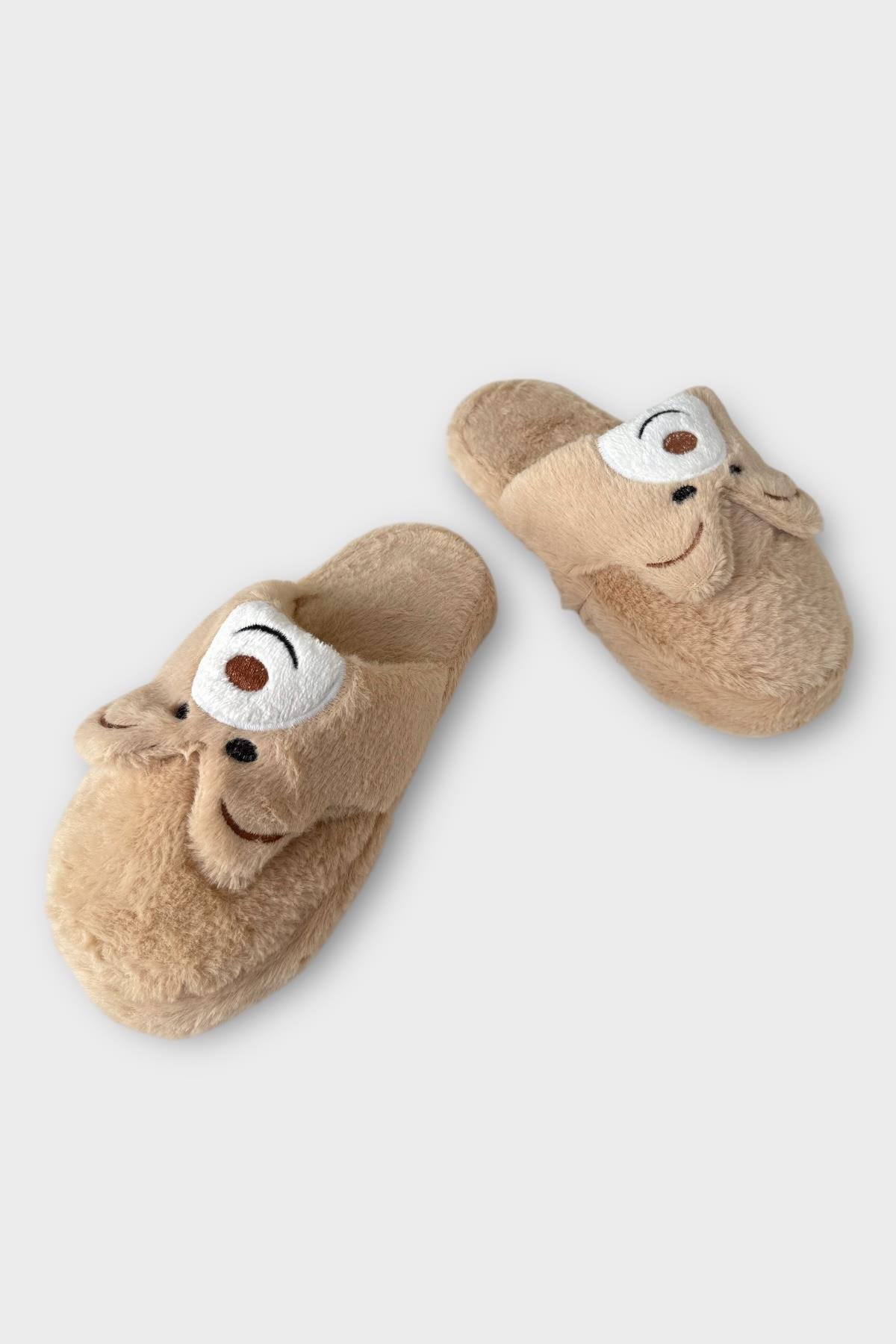 Kadın Kışlık Sevimli Panda Figürlü Kaydırmaz Taban Ev Terliği Panduf KAHVERENGİ - Görsel 4