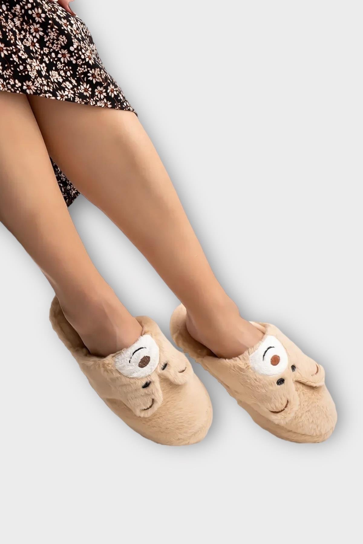 Kadın Kışlık Sevimli Panda Figürlü Kaydırmaz Taban Ev Terliği Panduf KAHVERENGİ - Görsel 6