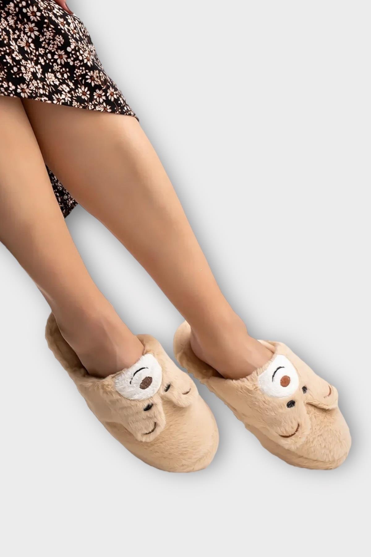 Kadın Kışlık Sevimli Panda Figürlü Kaydırmaz Taban Ev Terliği Panduf KAHVERENGİ - Görsel 8