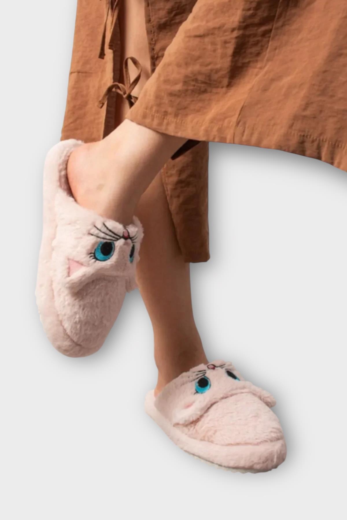 Kadın Kışlık Kedi Figürlü Kaydırmaz Taban Ev Terliği Panduf PUDRA - Görsel 9