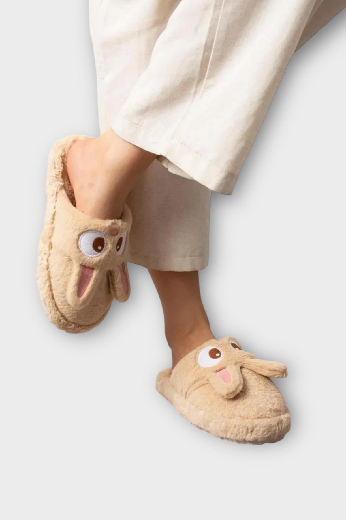 Kadın KışlıkTavşan Figürlü Kaydırmaz Taban Ev Terliği Panduf KAHVERENGİ - Görsel 4