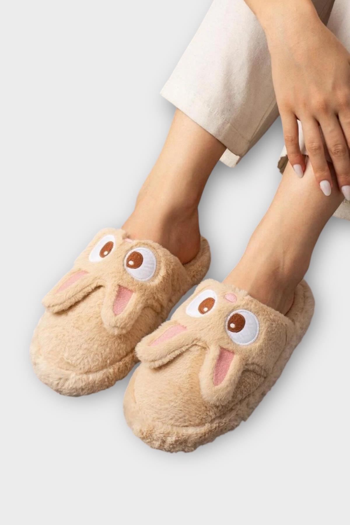 Kadın KışlıkTavşan Figürlü Kaydırmaz Taban Ev Terliği Panduf KAHVERENGİ - Görsel 5