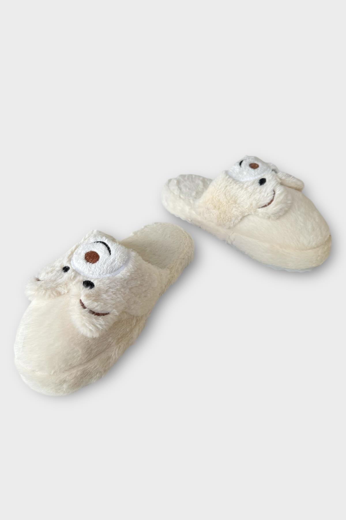 Kadın Kışlık Sevimli Panda Figürlü Kaydırmaz Taban Ev Terliği Panduf BEYAZ - Görsel 5