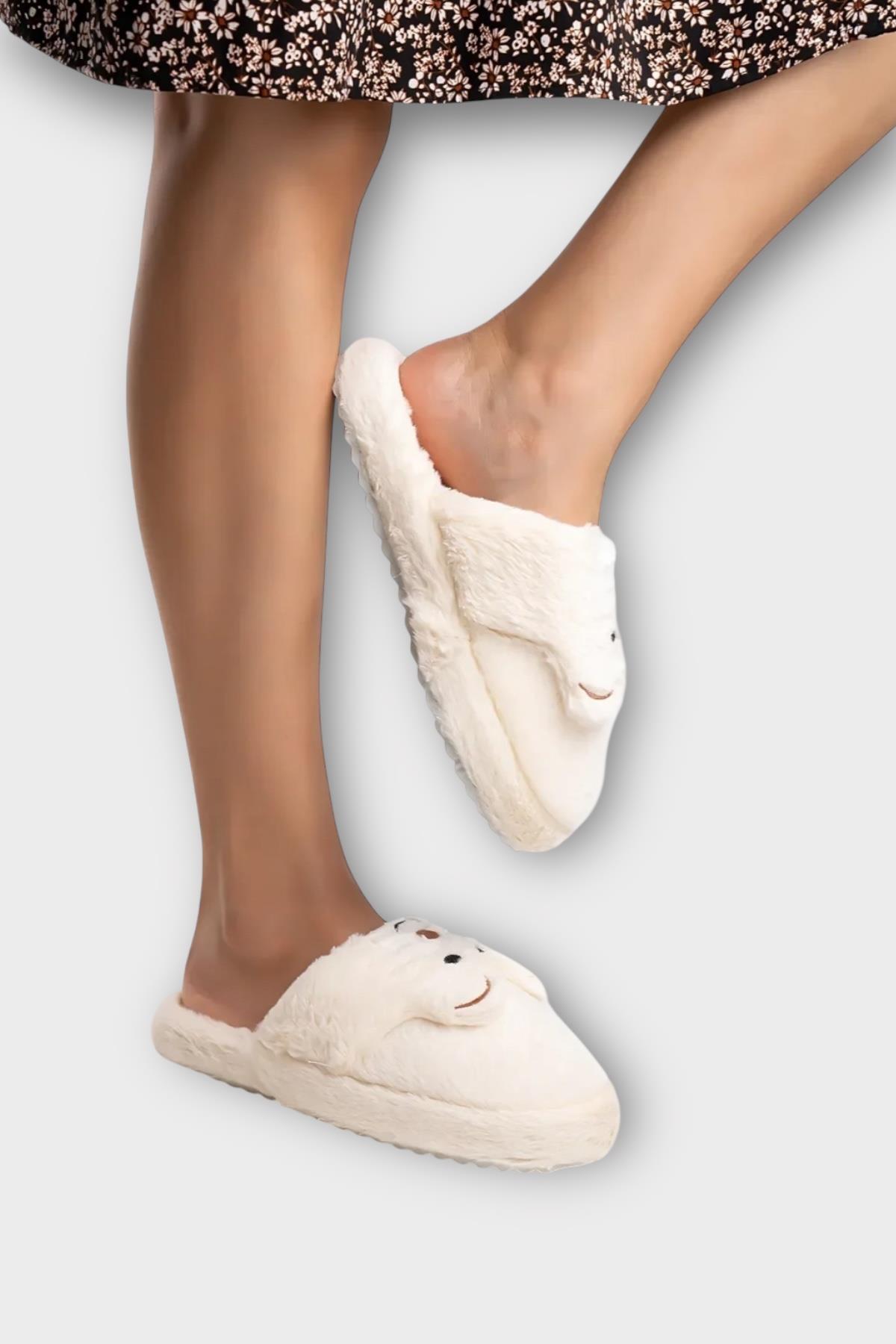 Kadın Kışlık Sevimli Panda Figürlü Kaydırmaz Taban Ev Terliği Panduf BEYAZ - Görsel 9