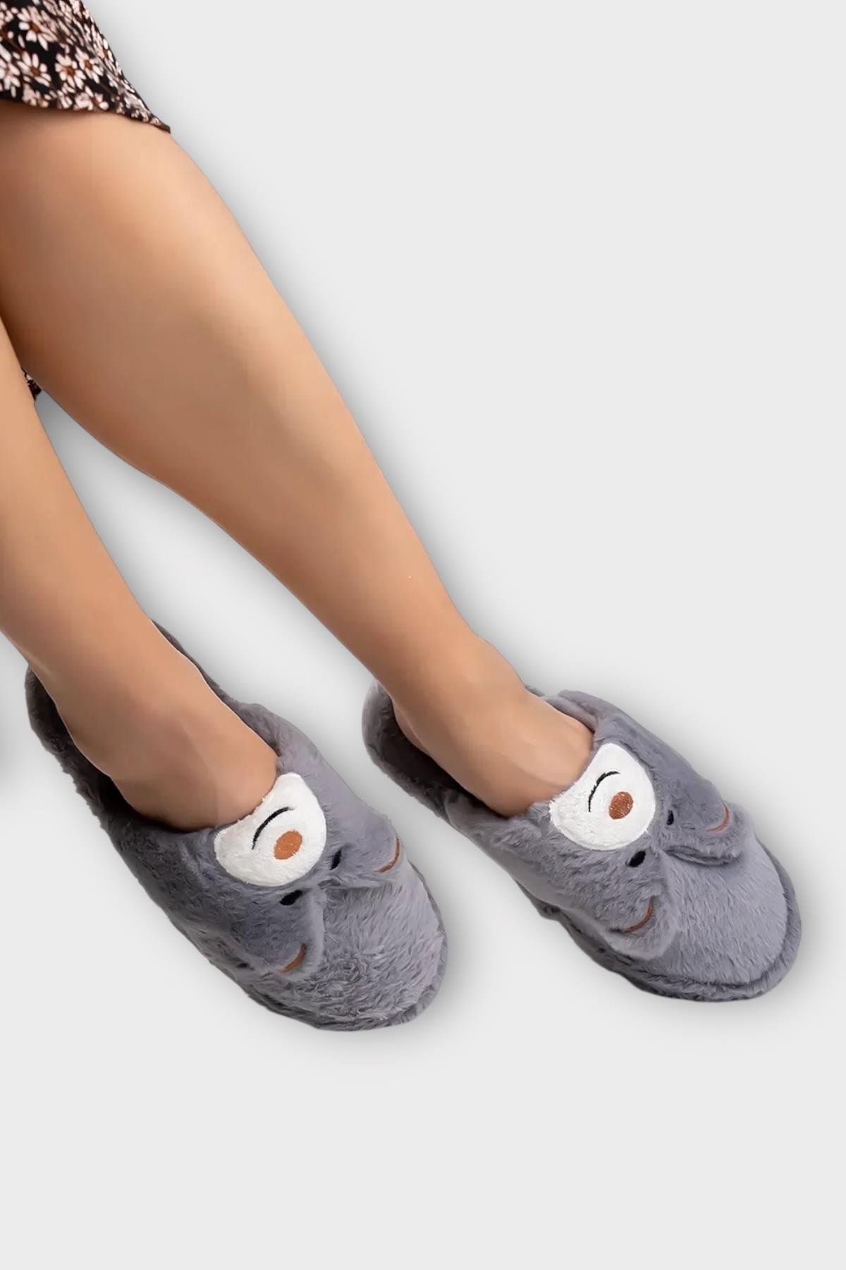 Kadın Kışlık Sevimli Panda Figürlü Kaydırmaz Taban Ev Terliği Panduf FÜME - Görsel 7