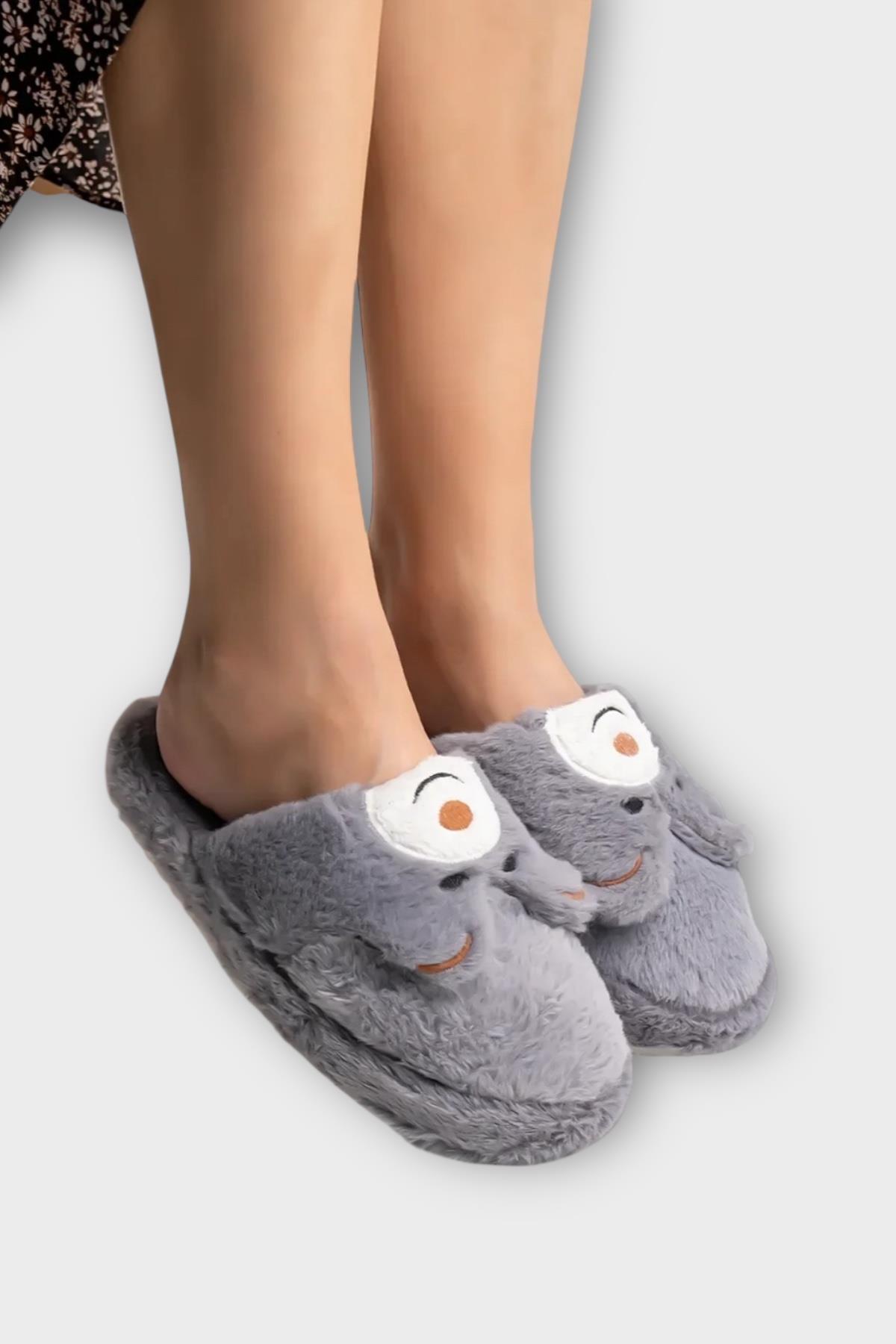 Kadın Kışlık Sevimli Panda Figürlü Kaydırmaz Taban Ev Terliği Panduf FÜME - Görsel 8