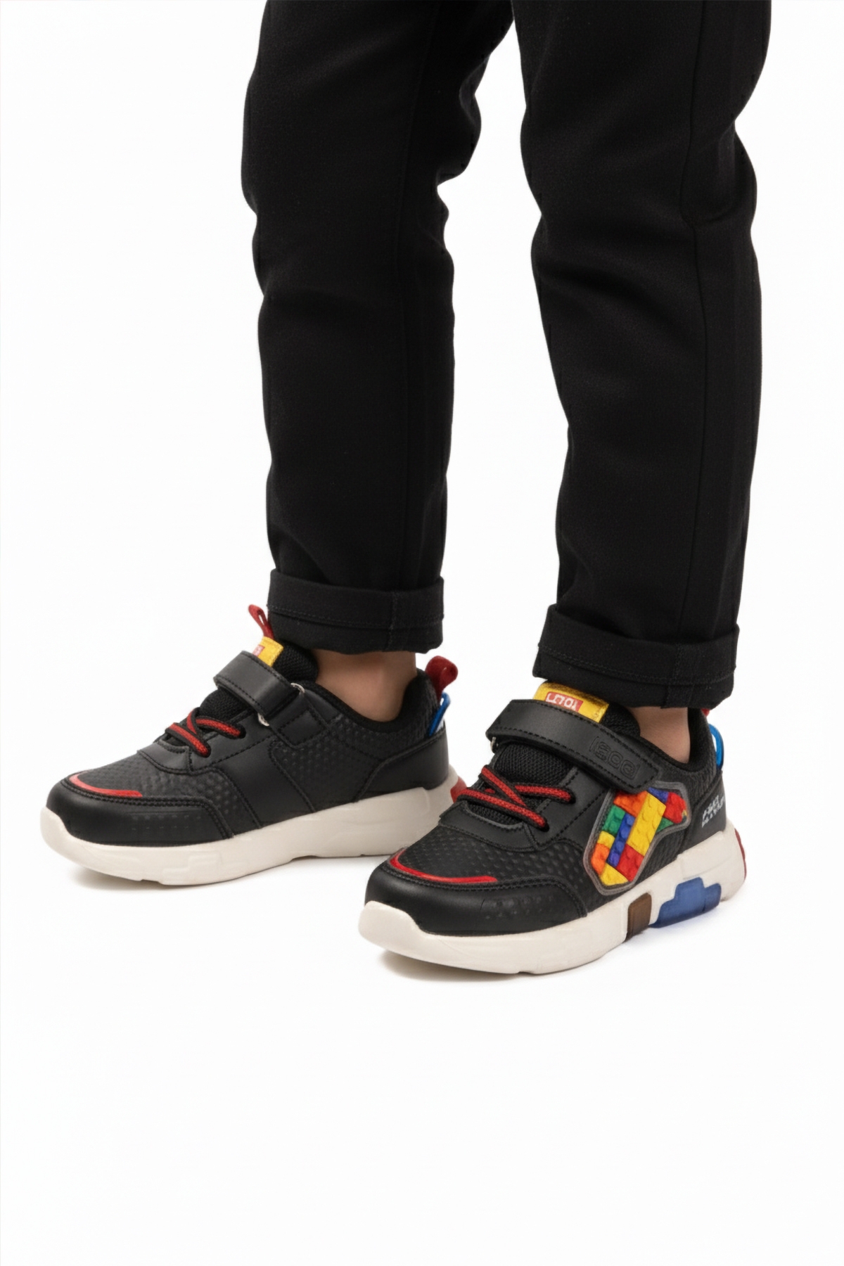 Siyah Cırtlı Işıklı Hafif Erkek Çocuk Spor Ayakkabı Heros P - Görsel 2