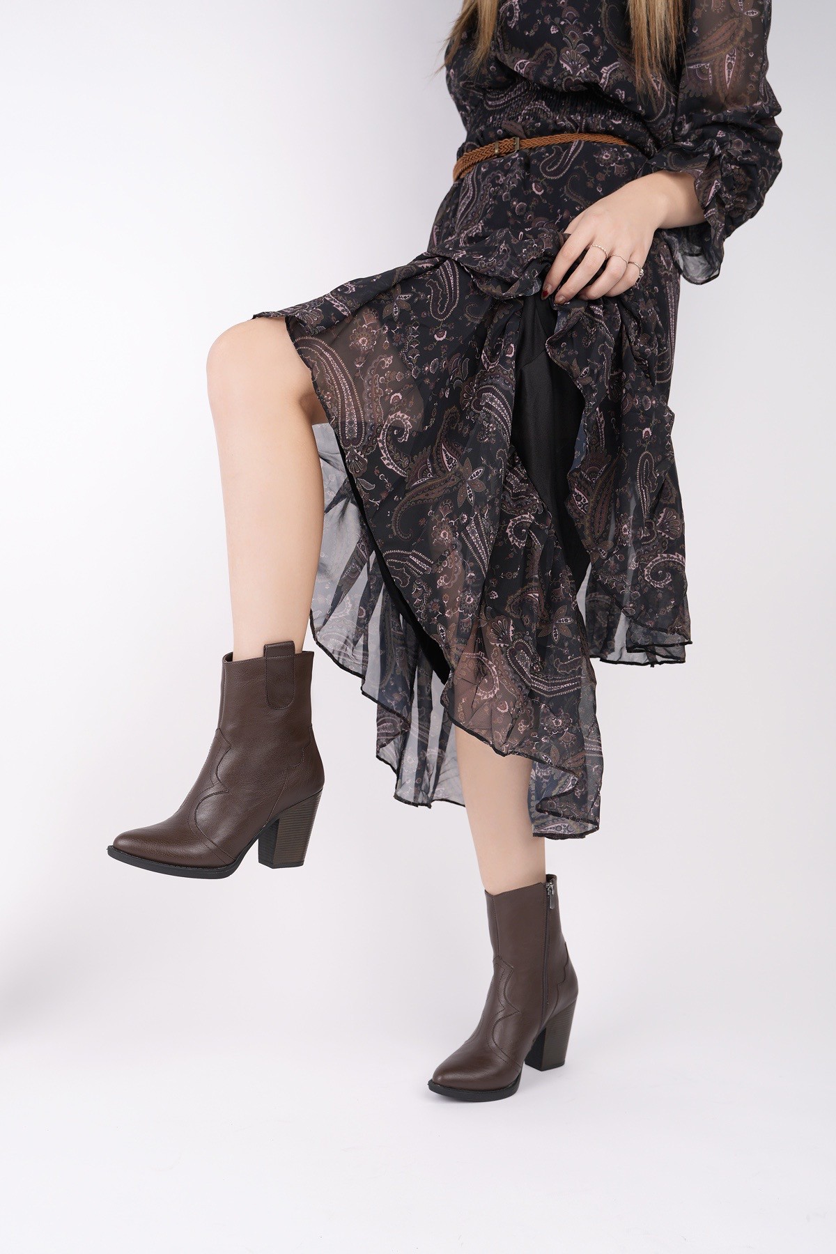 WESTON Sivri Burun Dikiş Detaylı Fermuarlı Kalın Topuklu Kovboy Kadın Bot - Görsel 6