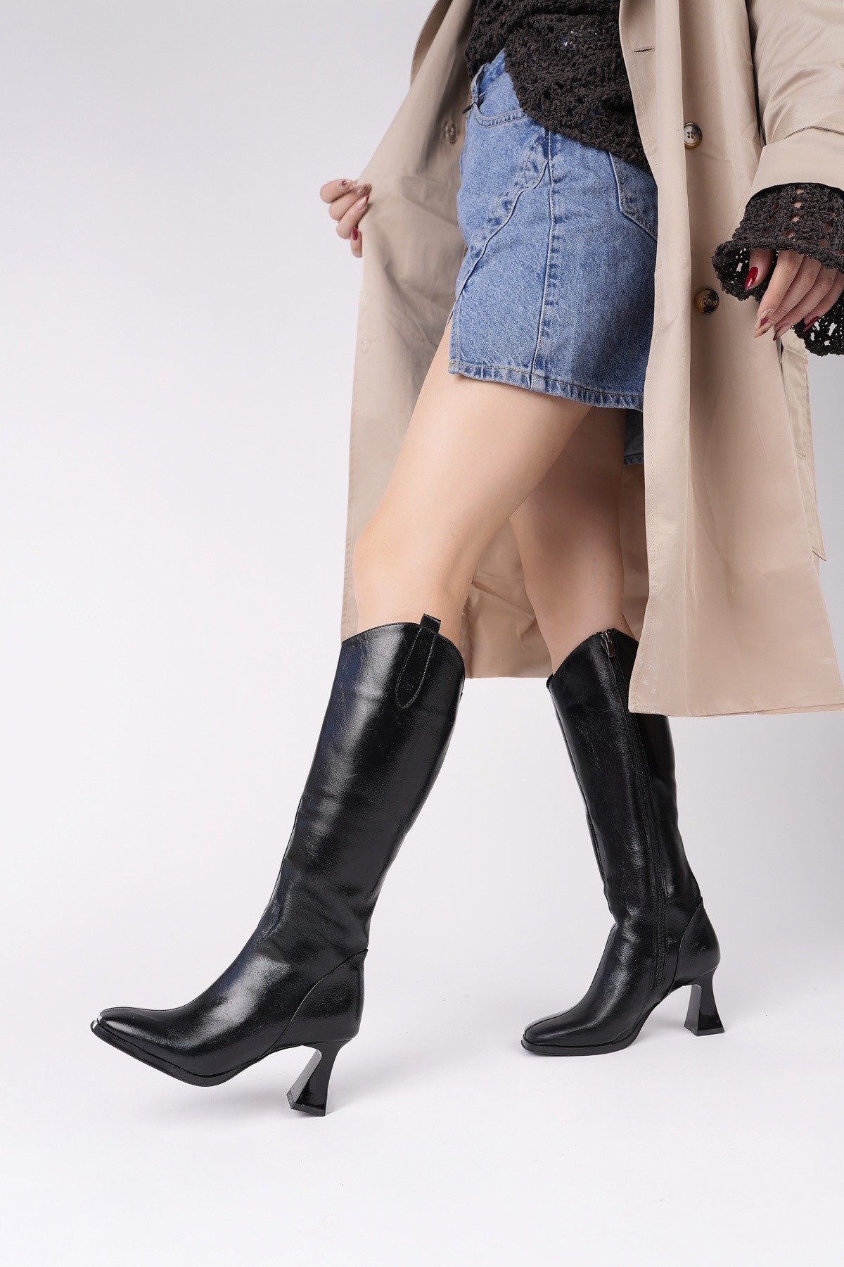ASTORİA Küt Burun Yandan Fermuarlı Topuklu Kadın Çizme - Görsel 2