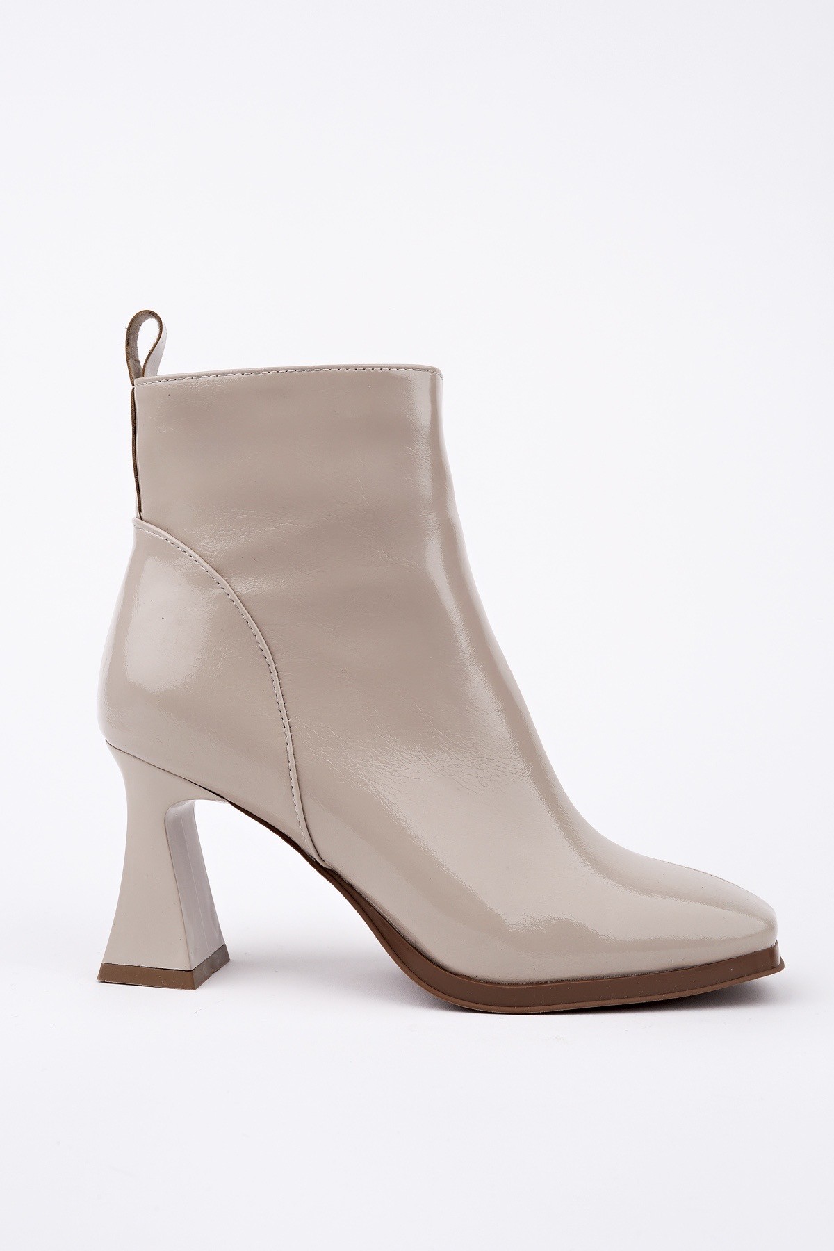CELİNA Küt Burun Fermuarlı Topuklu Kadın Bot - Görsel 4