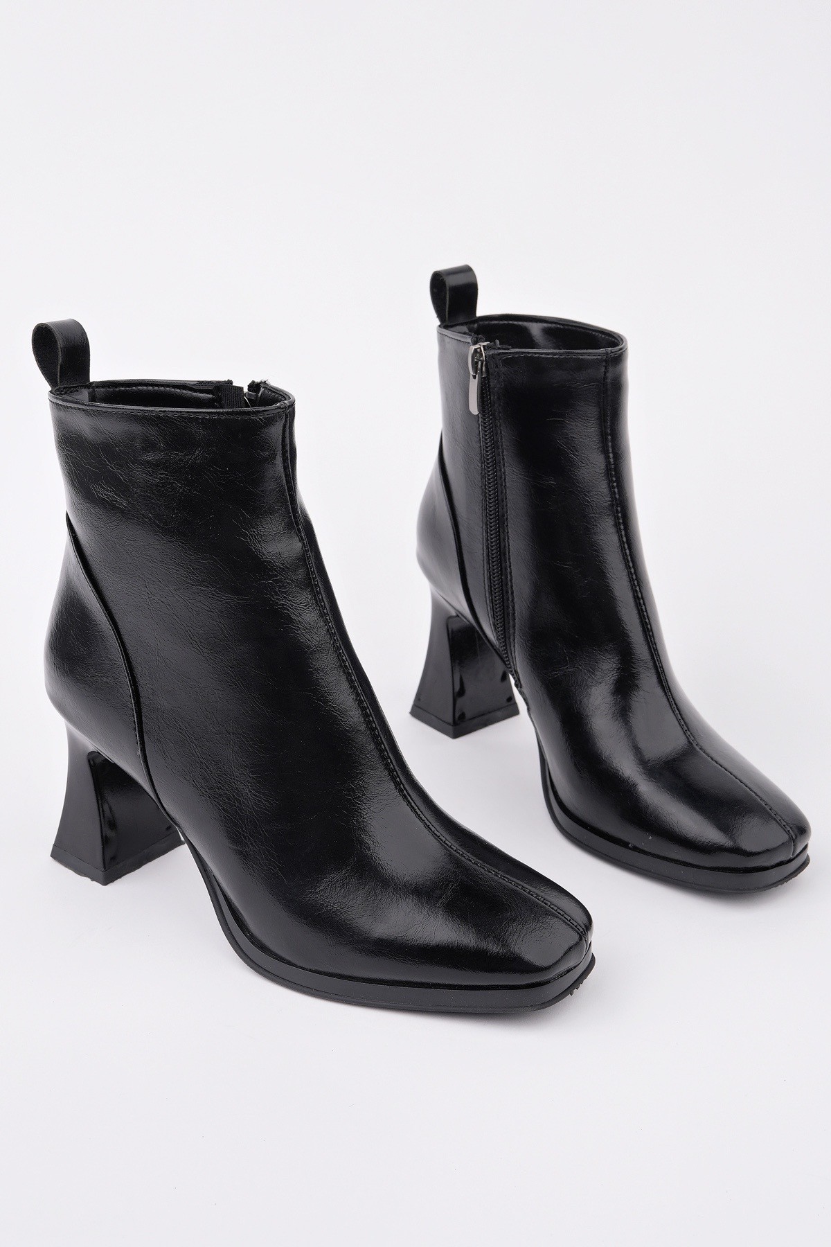 CELİNA Küt Burun Fermuarlı Topuklu Kadın Bot - Görsel 3