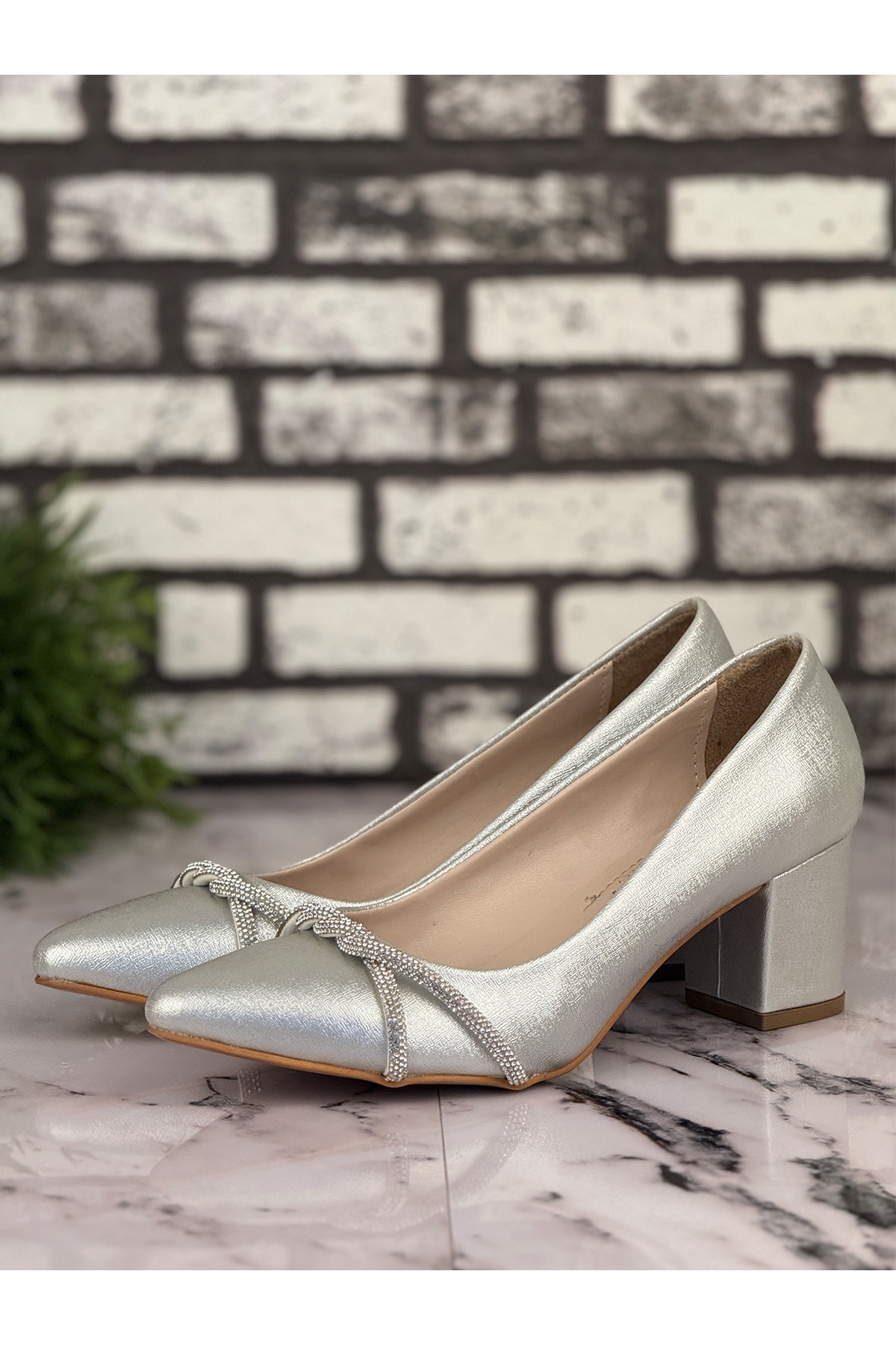 B17 Stiletto Topuklu Zarif Şık Kadın Ayakkabı Açık Gri - Görsel 3