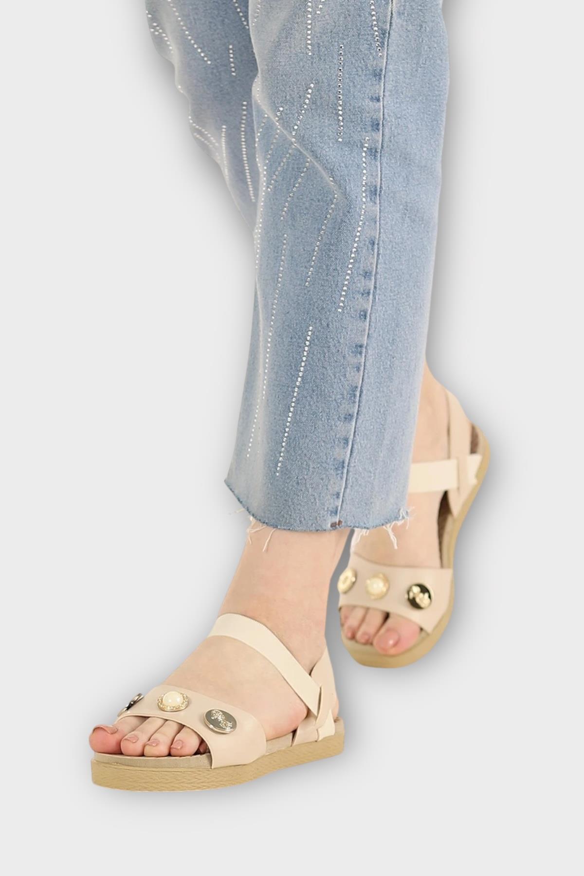 Kadın Tek Bant Aksesuarlı Bilek Lastik Detaylı Sandalet BEJ - Görsel 4