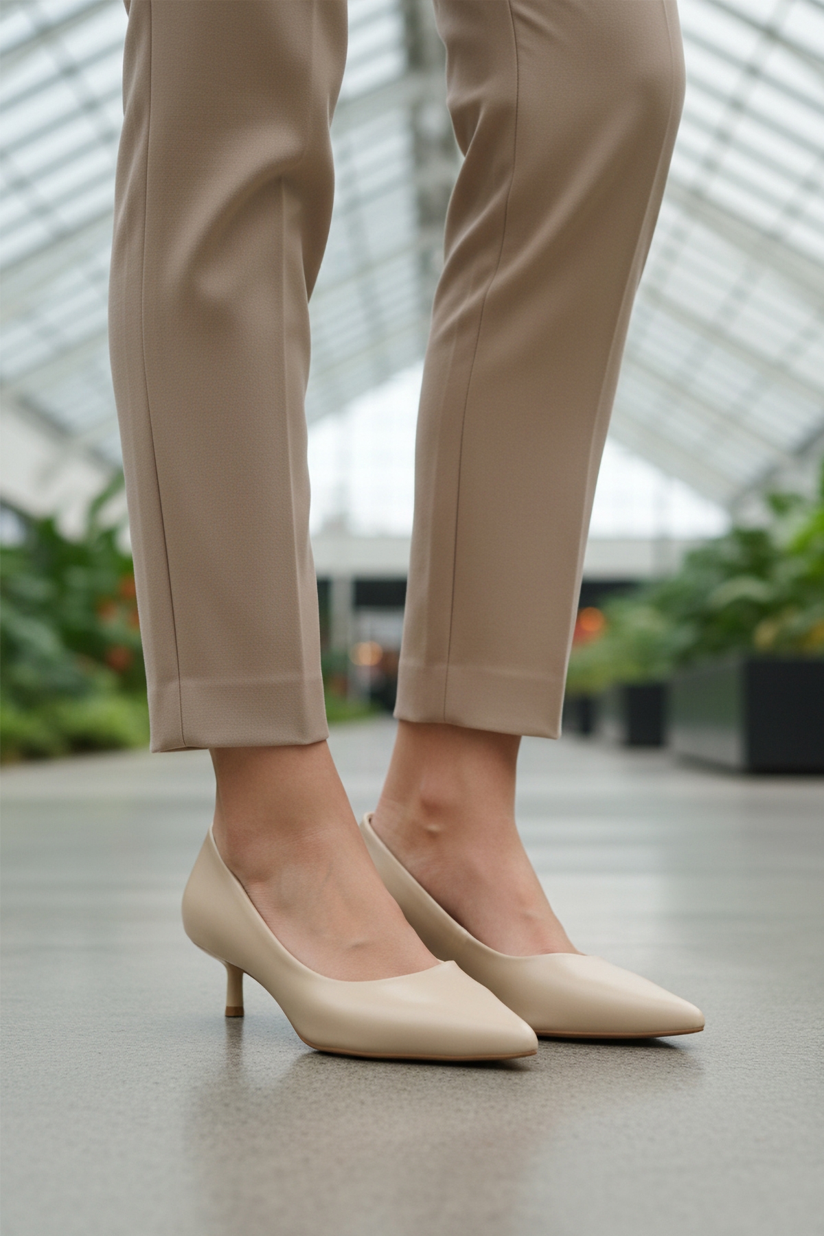 Bej Cilt Hafif Kadın İnce Kısa Topuklu Ayakkabı 458343 Z - Görsel 4