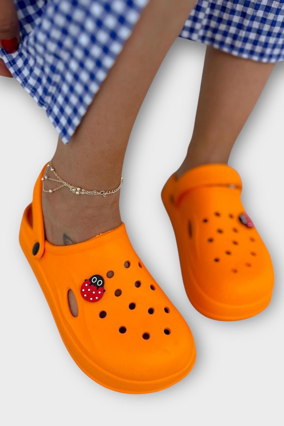 Kadın Comfort Uğur Böceği Tokalı Medikal Hemşire Sabo Terlik TURUNCU - Görsel 9