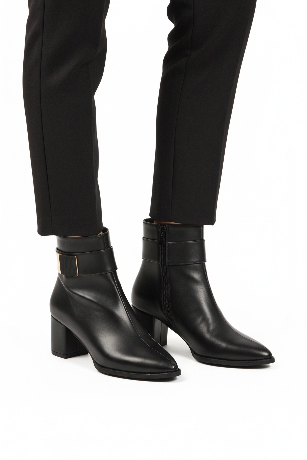 Siyah Dar Kalıp Streç Bilek Boy Sivri Burun Polarlı Topuklu Kadın Bot 262326 Z - Görsel 2