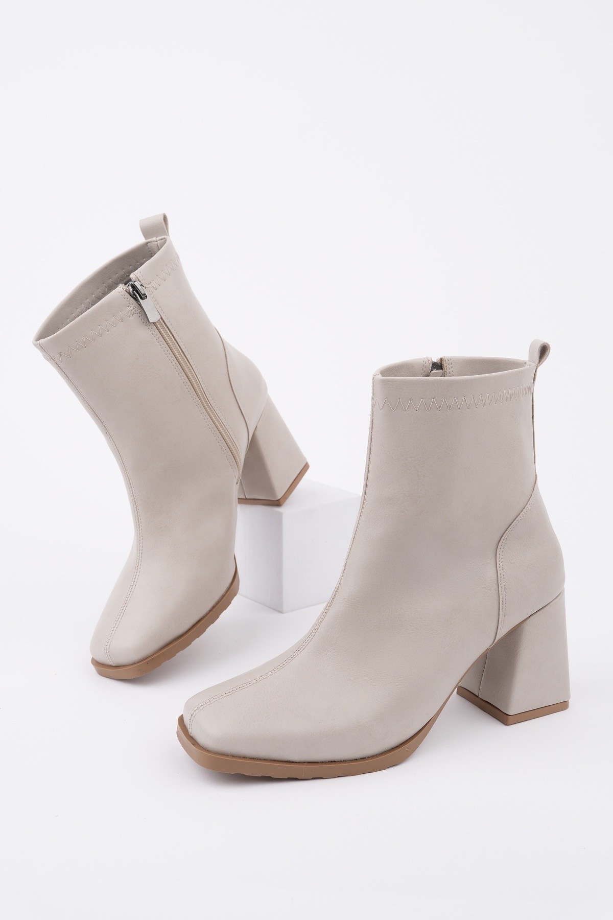 LUCİE Küt Burun Kalın Topuklu Fermuarlı Kadın Bot - Görsel 3