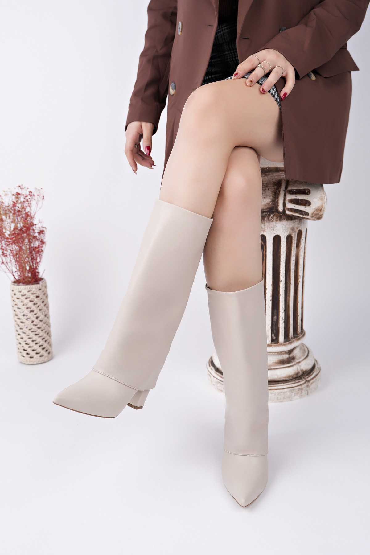 REBECA Sivri Burun Kalın Topuklu Kadın Çizme - Görsel 4