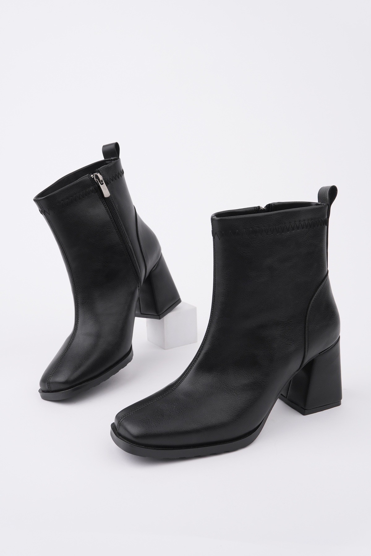 LUCİE Küt Burun Kalın Topuklu Fermuarlı Kadın Bot - Görsel 4