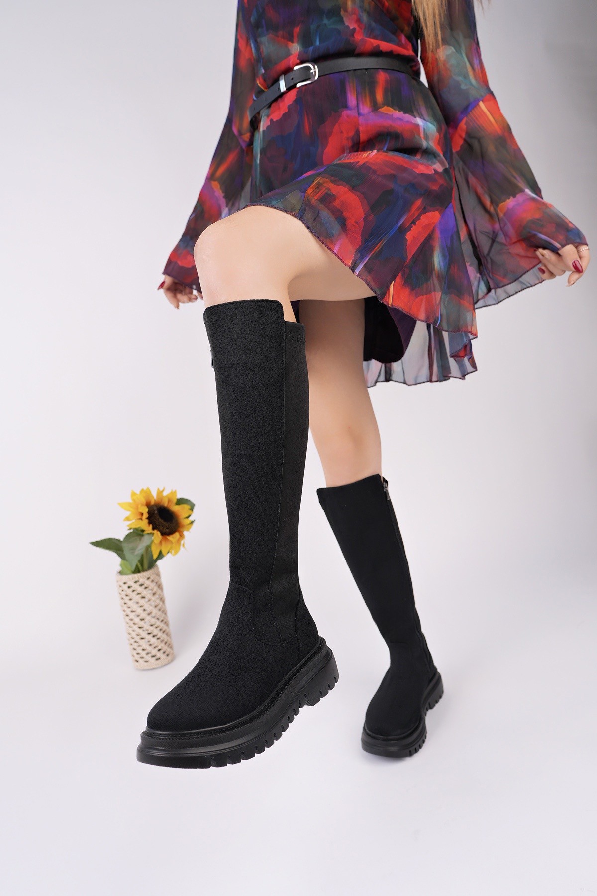 DİASA Süet Kalın Taban Streç Detaylı Fermuarlı Kadın Çizme - Görsel 3