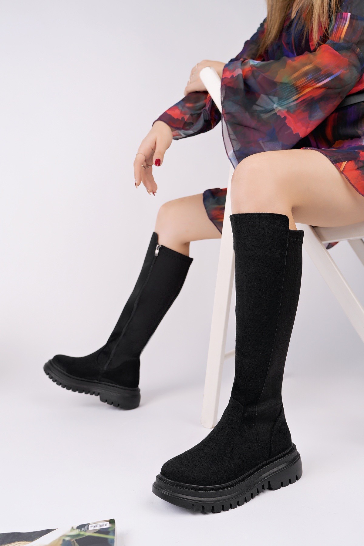 DİASA Süet Kalın Taban Streç Detaylı Fermuarlı Kadın Çizme - Görsel 6