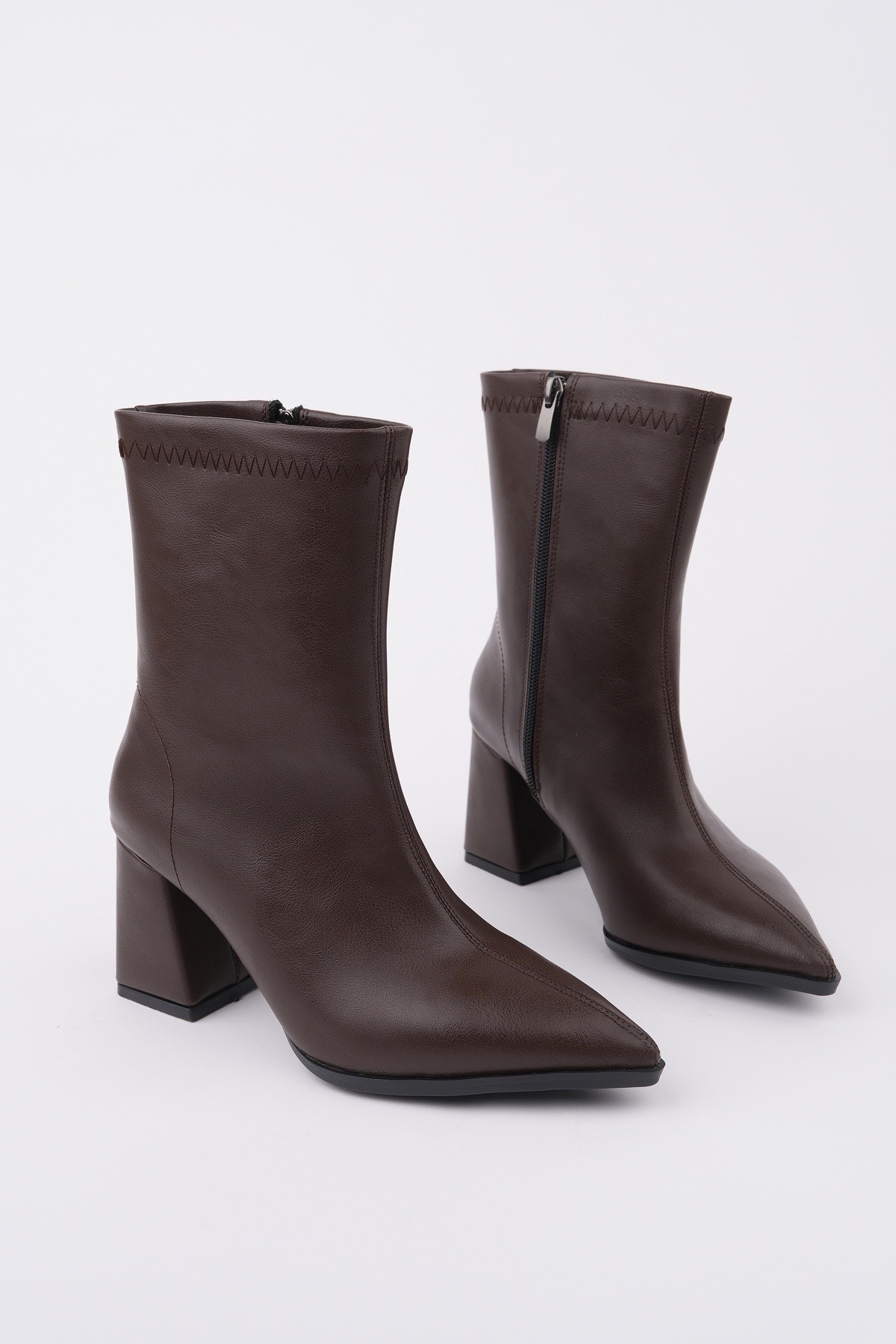 CODİ Sivri Burun Kalın Topuklu Fermuarlı Kadın Bot - Görsel 2
