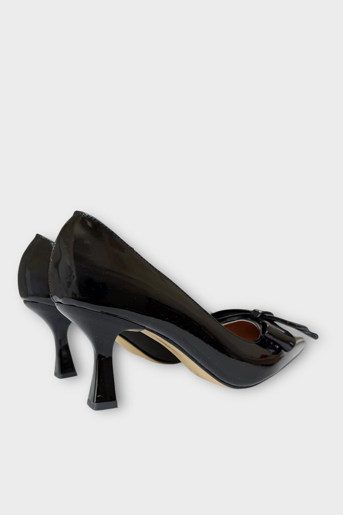 Kadın Fiyonk Tokalı Sivri Burun Topuklu Ayakkabı SİYAH - Görsel 6