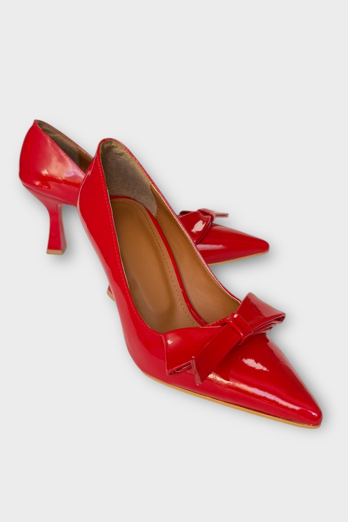 Kadın Fiyonk Tokalı Sivri Burun Topuklu Ayakkabı KIRMIZI - Görsel 3