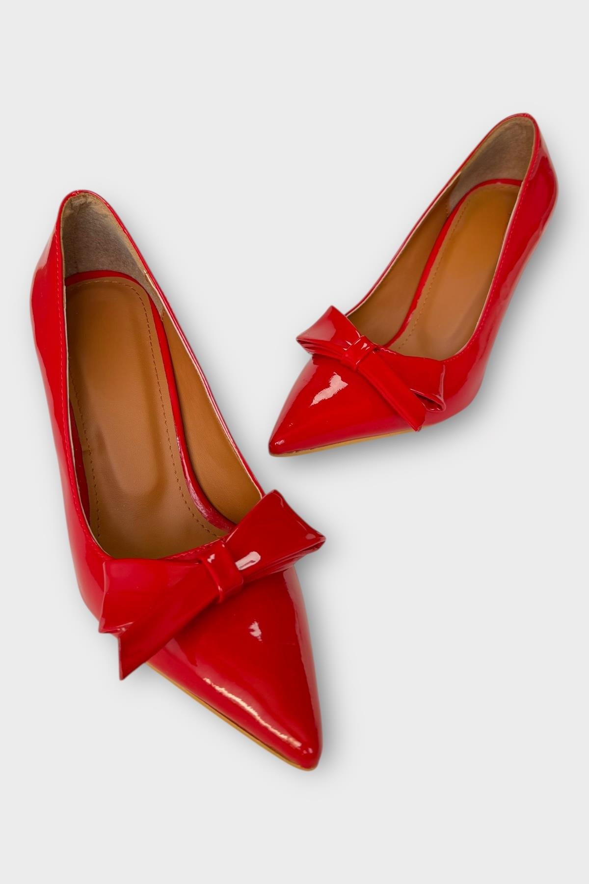 Kadın Fiyonk Tokalı Sivri Burun Topuklu Ayakkabı KIRMIZI - Görsel 4