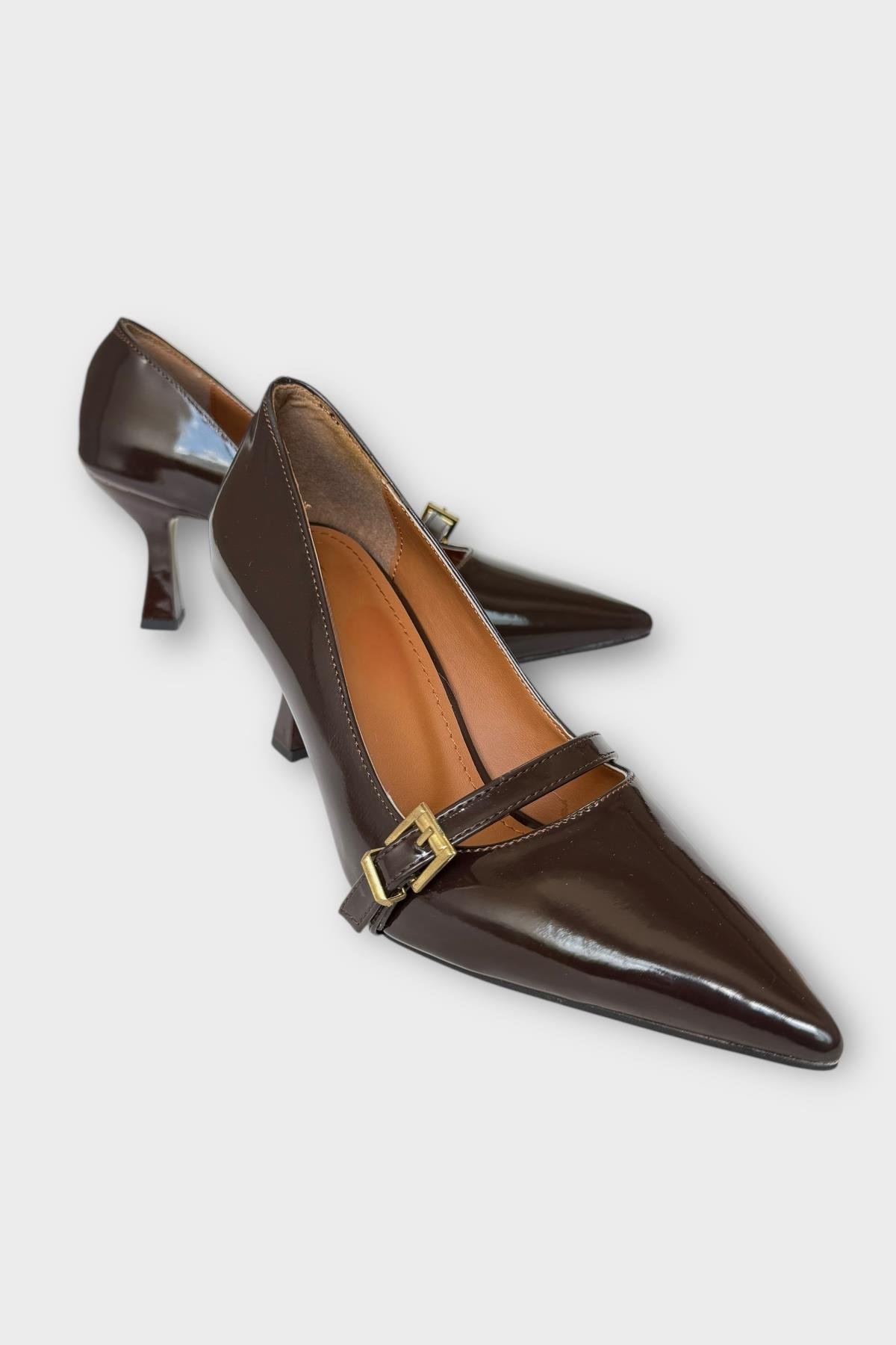 Kadın Tek Bant Tokalı Sivri Burun Topuklu Ayakkabı KAHVERENGİ - Görsel 3
