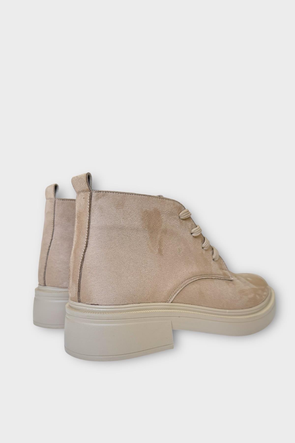 Kadın Nubuk Bağcıklı Yüksek Kauçuk Taban Bot KREM - Görsel 6