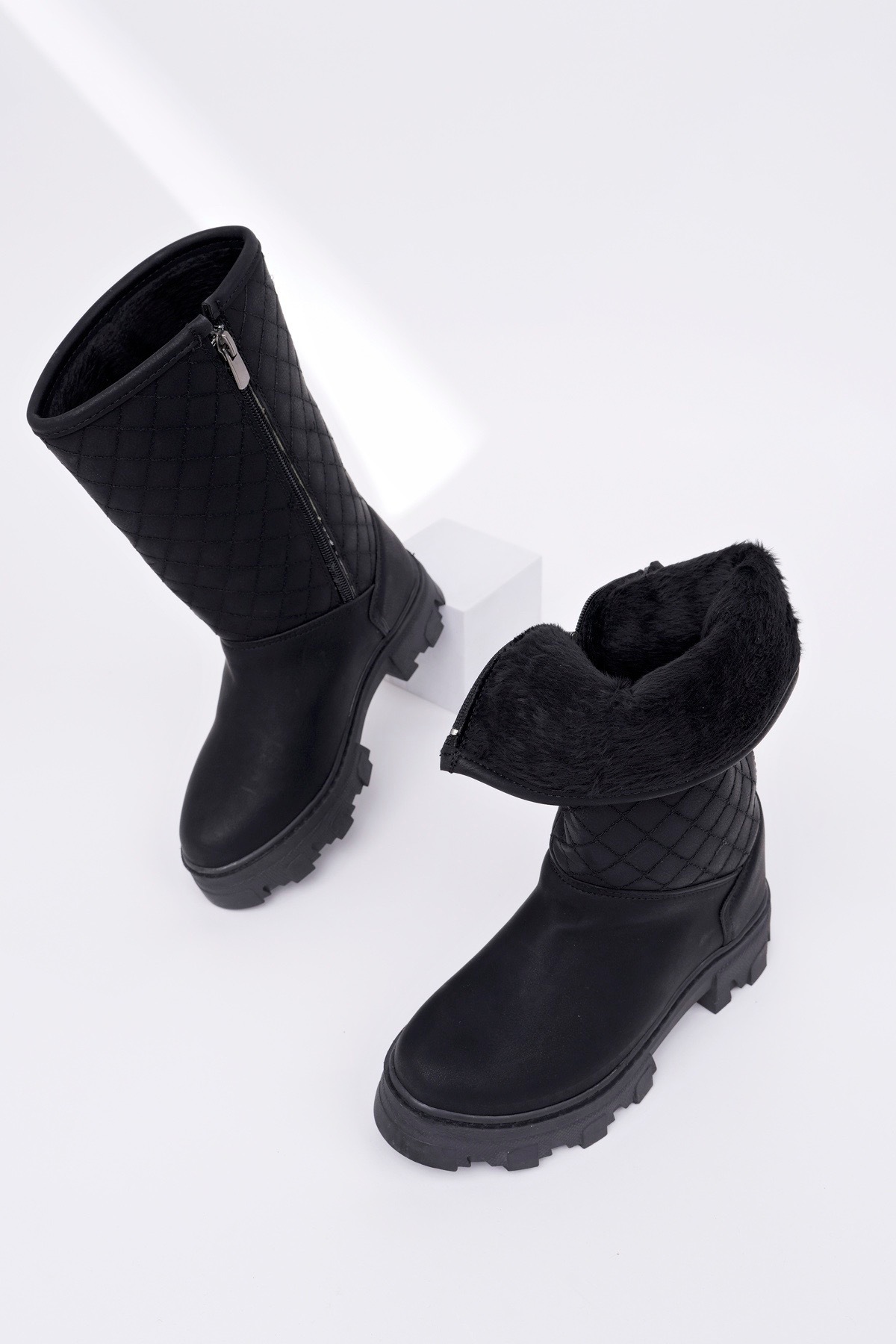 2155Ç UZUN SİYAH FERMUARLI KÜRKLÜ ÇİZME - Görsel 3