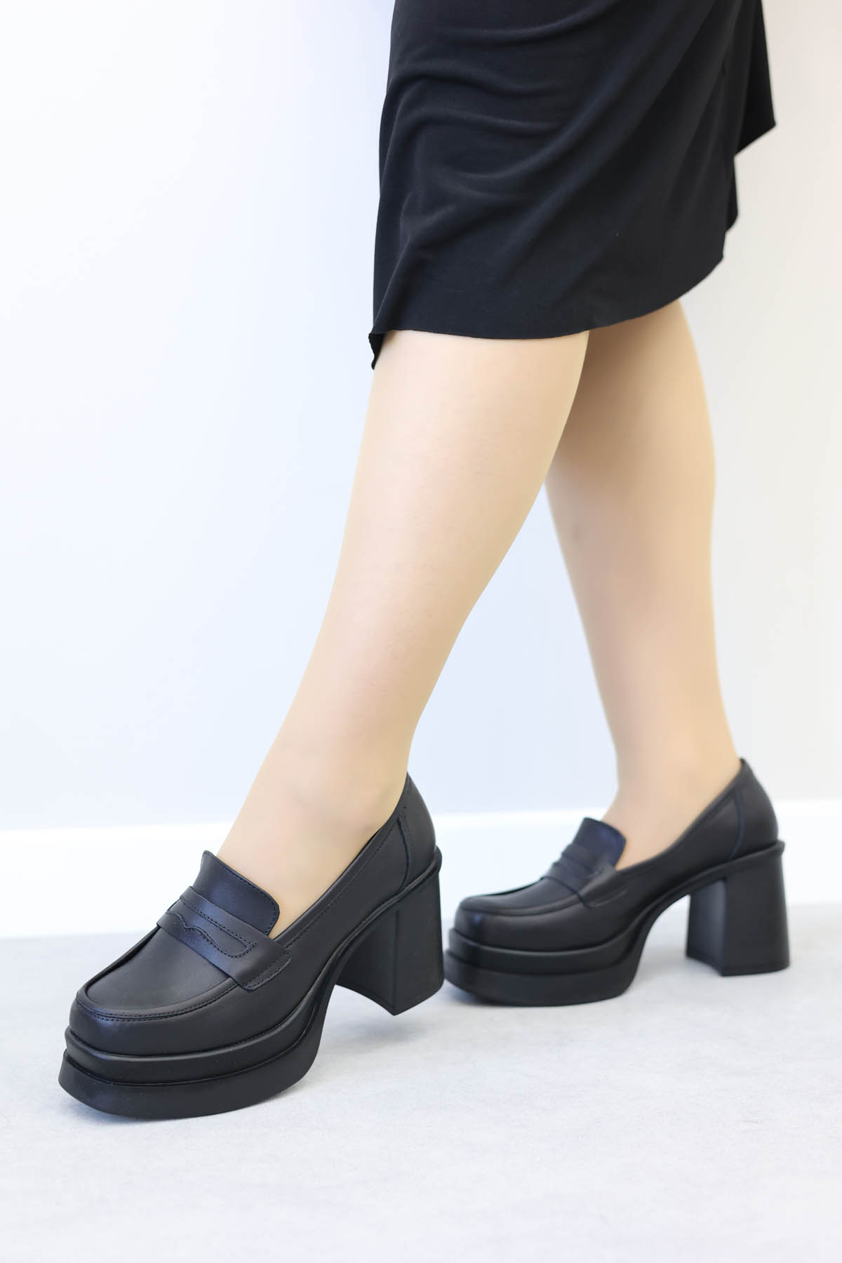 Hakiki Deri Kadın Kalın Topuklu Ayakkabı 281ZA2405 - Görsel 2