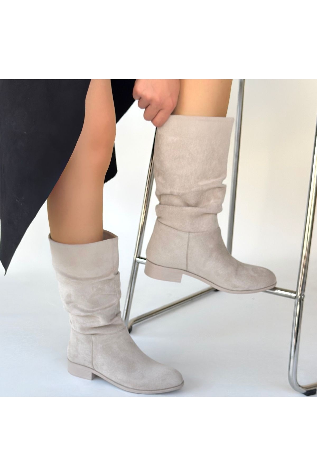 Bej Süet Körüklü Kadın Topuklu Çizme - Görsel 5