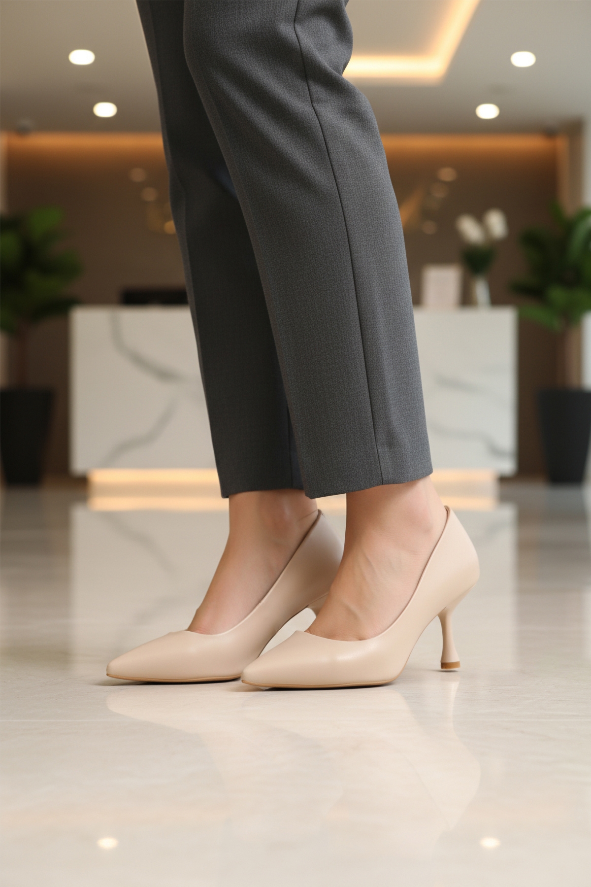 Aspor Bej Süet Kadın Topuklu Ayakkabı - Görsel 4