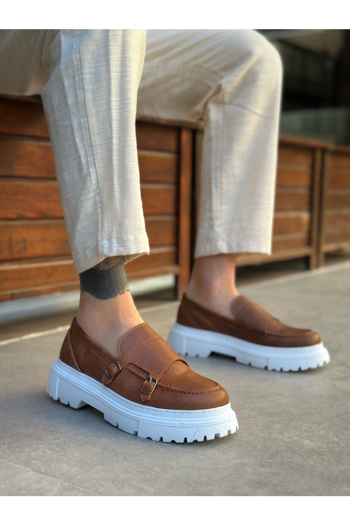 Bağcıksız Çift Tokalı Erkek Casual Ayakkabı TABA (BEYAZ TABAN) - Görsel 4