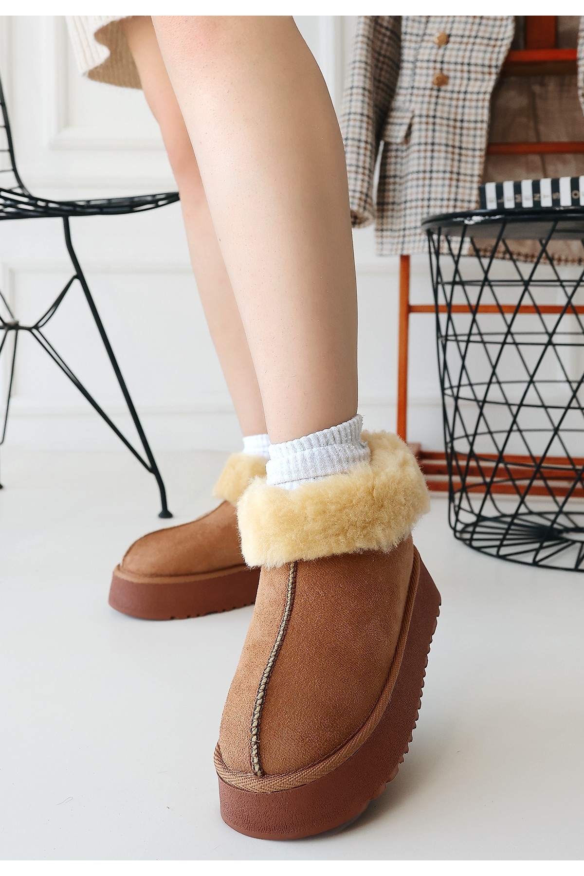 Taba Süet Kadın Düz Bot - Görsel 3