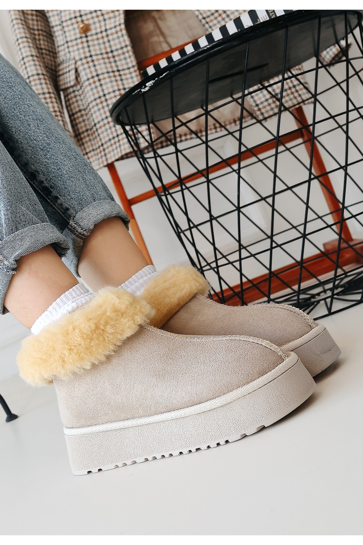 Bej Süet Kadın Düz Bot - Görsel 4