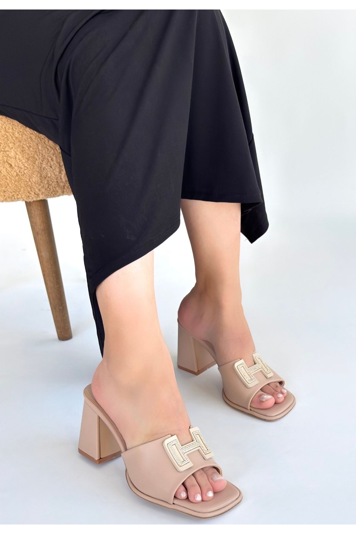 Bej Kadın Topuklu Terlik - Görsel 4