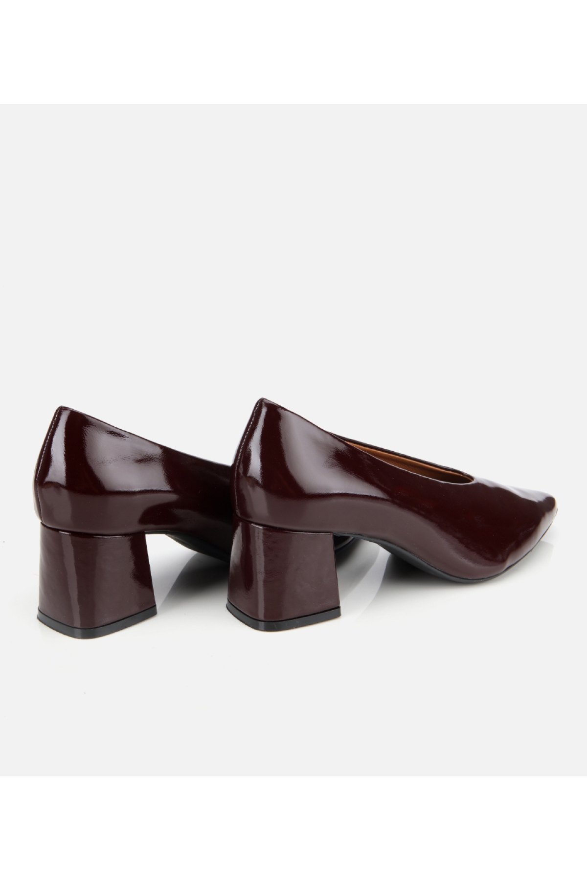 Kadın Rugan Deri Bordo Yumuşak Dokulu Kalın Topuklu Ayakkabı - Görsel 5