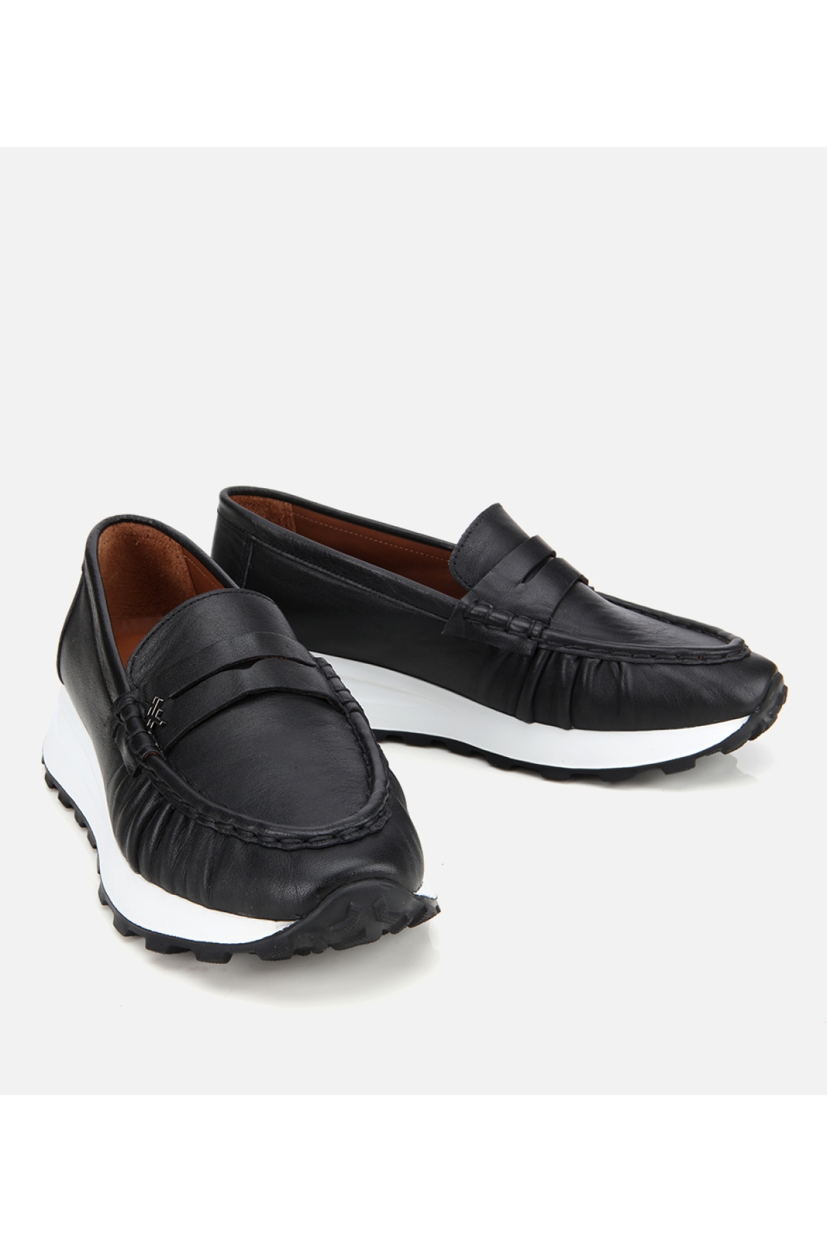 Kadın Deri Siyah Yumuşak Dokulu Günlük Loafer - Görsel 3